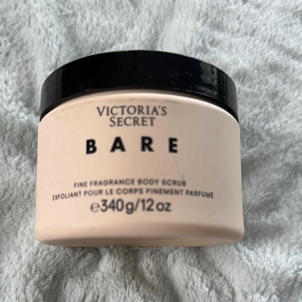 Victoria's Secret Cream and Black Exfoliant Scrub